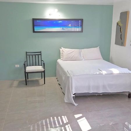 Amharic Hotel Kingston Eksteriør billede