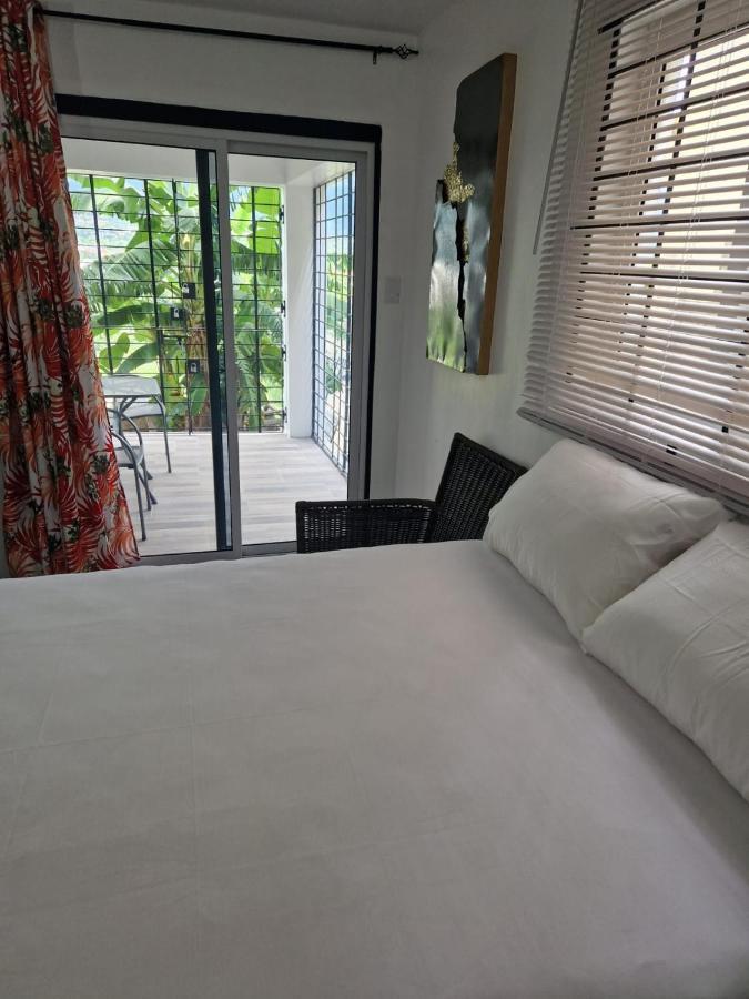 Amharic Hotel Kingston Eksteriør billede