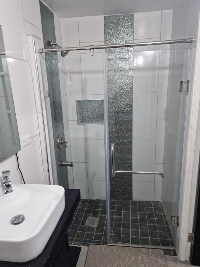 Amharic Hotel Kingston Eksteriør billede